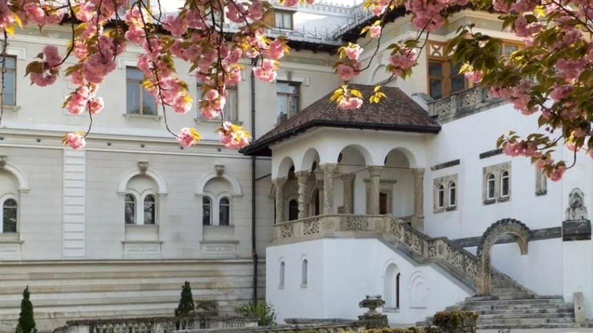 Salonul Naţional de Artă Decorativă Cotroceni 2013, ed  XIV, itinerat la Chişinău jpeg