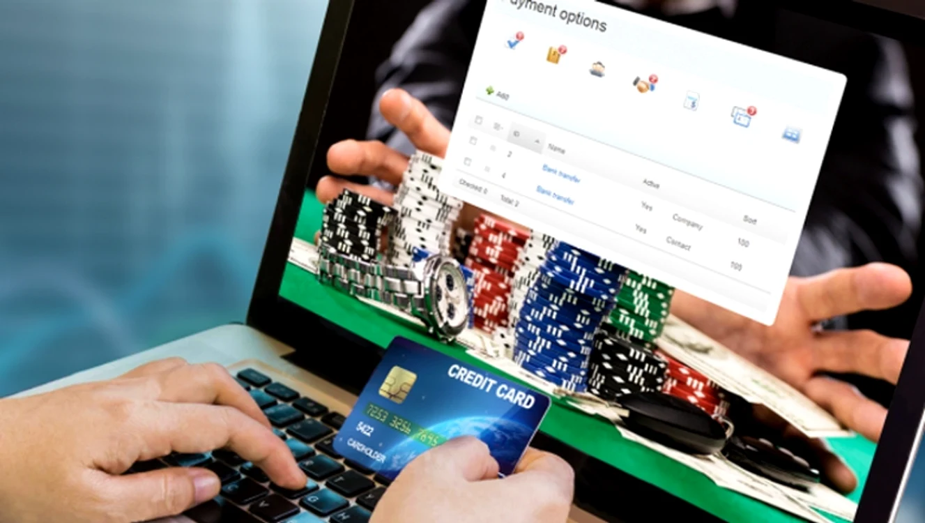 Bărbatul s-a folosit de informațiile de pe card ca să parieze online FOTO arhivă Adevărul