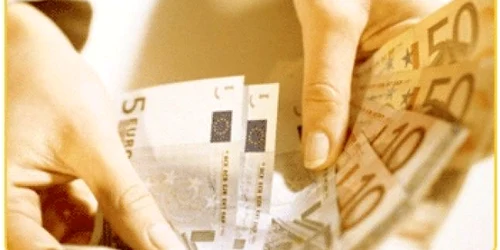 Informaţia se adresează şi românilor care vor să trimită bani acasă