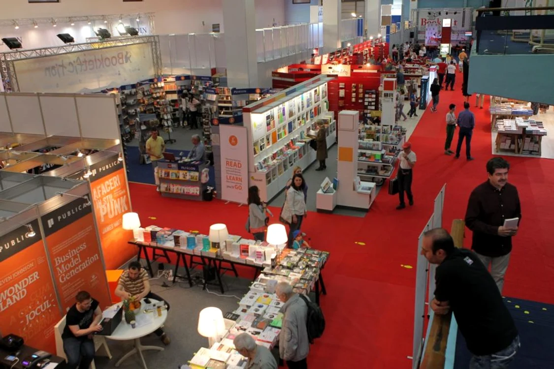 Bookfest în diagonală jpeg