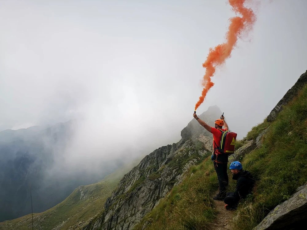 Turistul a fost salvat   FOTO Salvamont Argeș