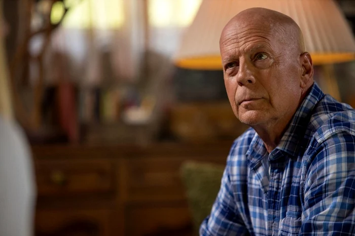 1 bruce willis inceput de alzheimer dementa uita isi pierde memoria 2022 3 jpg jpeg