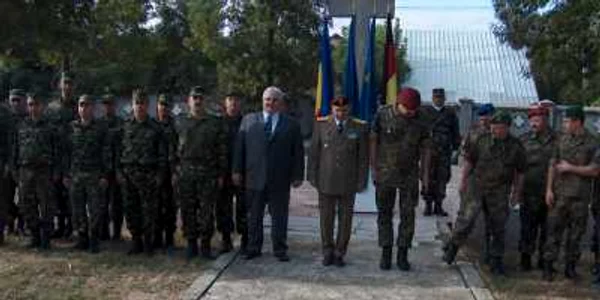 Militarii români şi germani au îngrijit mormintele ostaşilor germani