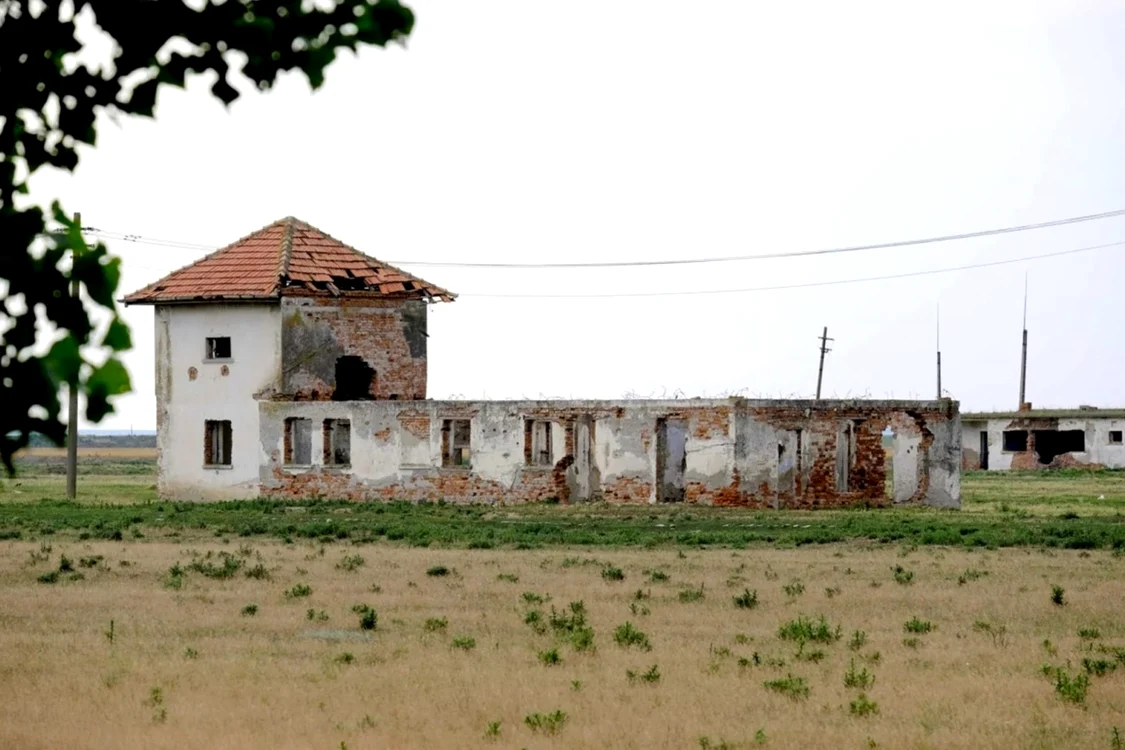 Ruine la Salcia FOTO Arhiepiscopia Dunarii de Jos