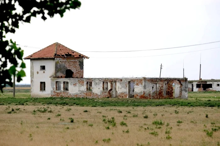 Ruine la Salcia FOTO Arhiepiscopia Dunarii de Jos
