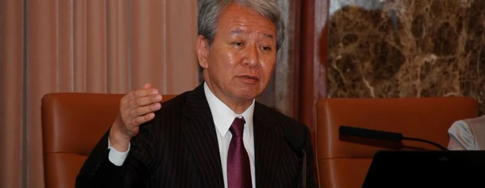 Akihiko Tanaka, preşedintele Institutului Naţional de
Studii Politice din Japonia