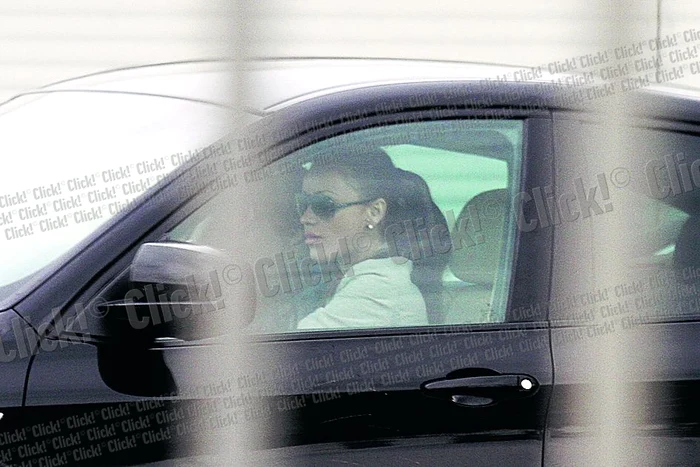 Bianca a însoţit  o prietenă