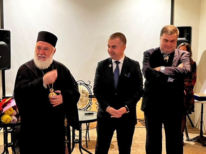 PS Visarion, Ștefan Ilie (primar) și arhitectul Augustin Ioan FOTO: Primăria Tulcea