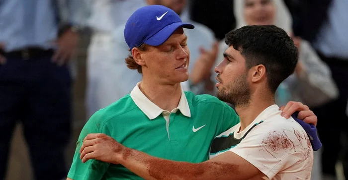 Sinner și Alcaraz luptă umăr la umăr pentru prima poziție ATP FOTO EPA