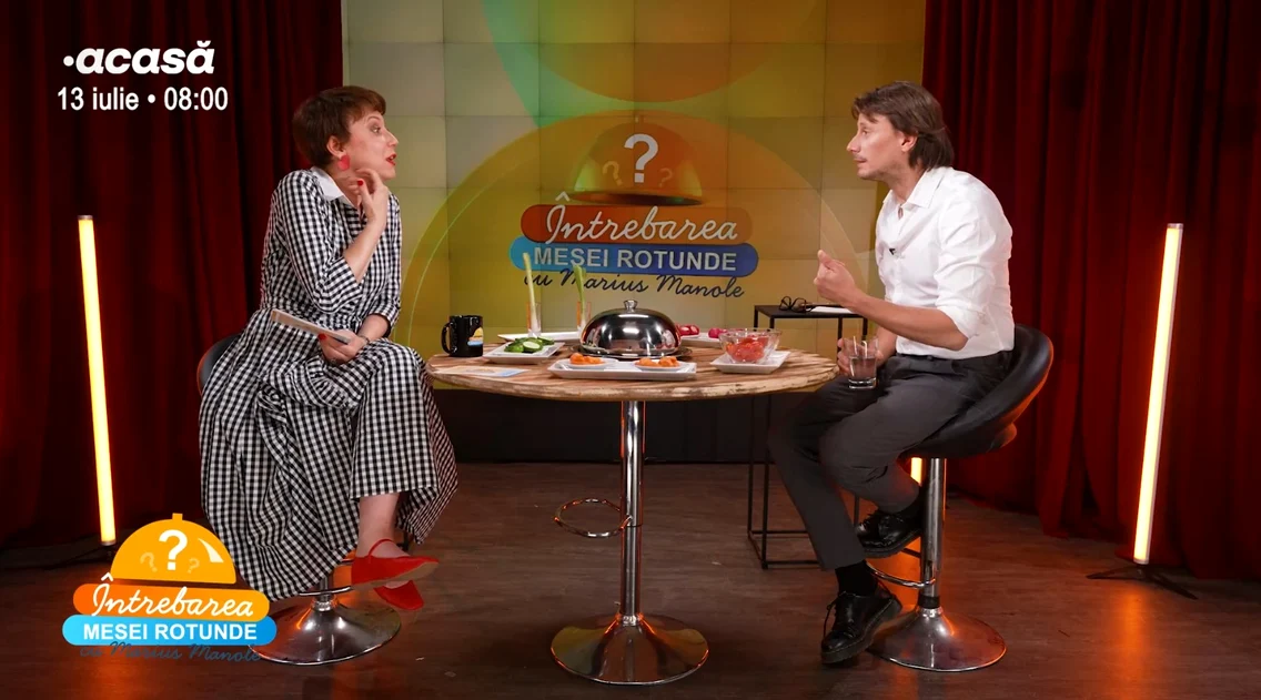 Mirela Oprișor aka Aspirina din „Las Fierbinți” și Marius Manole la „Întrebarea Mesei Rotunde” de la Acasă TV. FOTO: Acasă TV