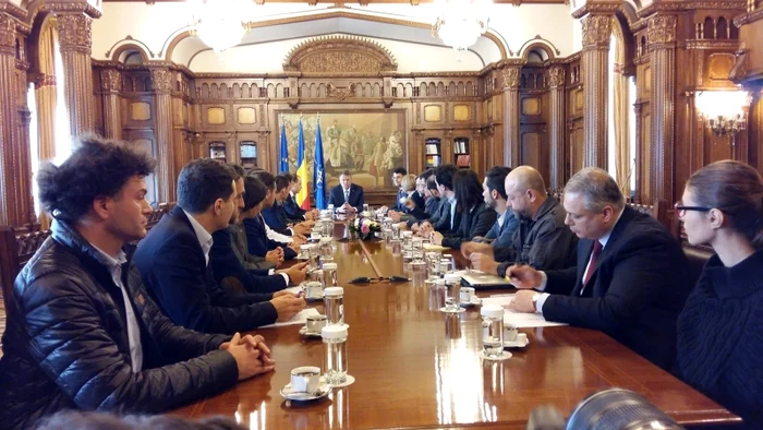 Klaus Iohannis s-a întâlnit cu reprezentanții societății civileFoto: Lucian Muntean/Facebook