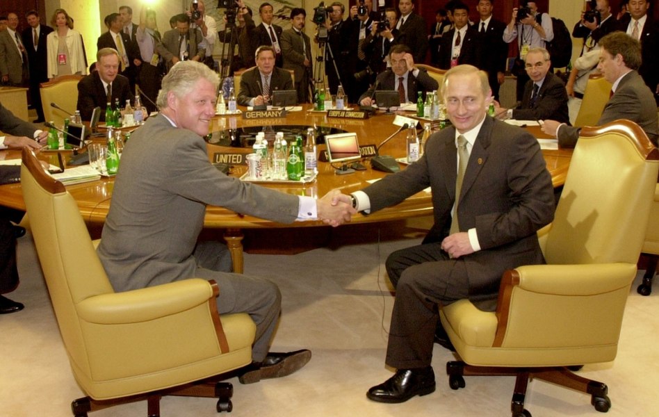 Un politolog desființează propaganda rusă despre o nouă împărțire a lumii. „Clinton nu a dat curs acestor oferte” EXCLUSIV