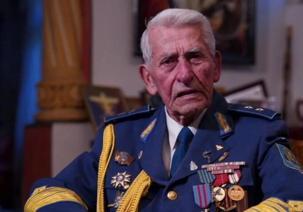 Generalul Radu Theodoru nu va fi înmormântat cu onoruri militare pentru că „nega Holocaustul”. Familia revoltată amenință cu procese