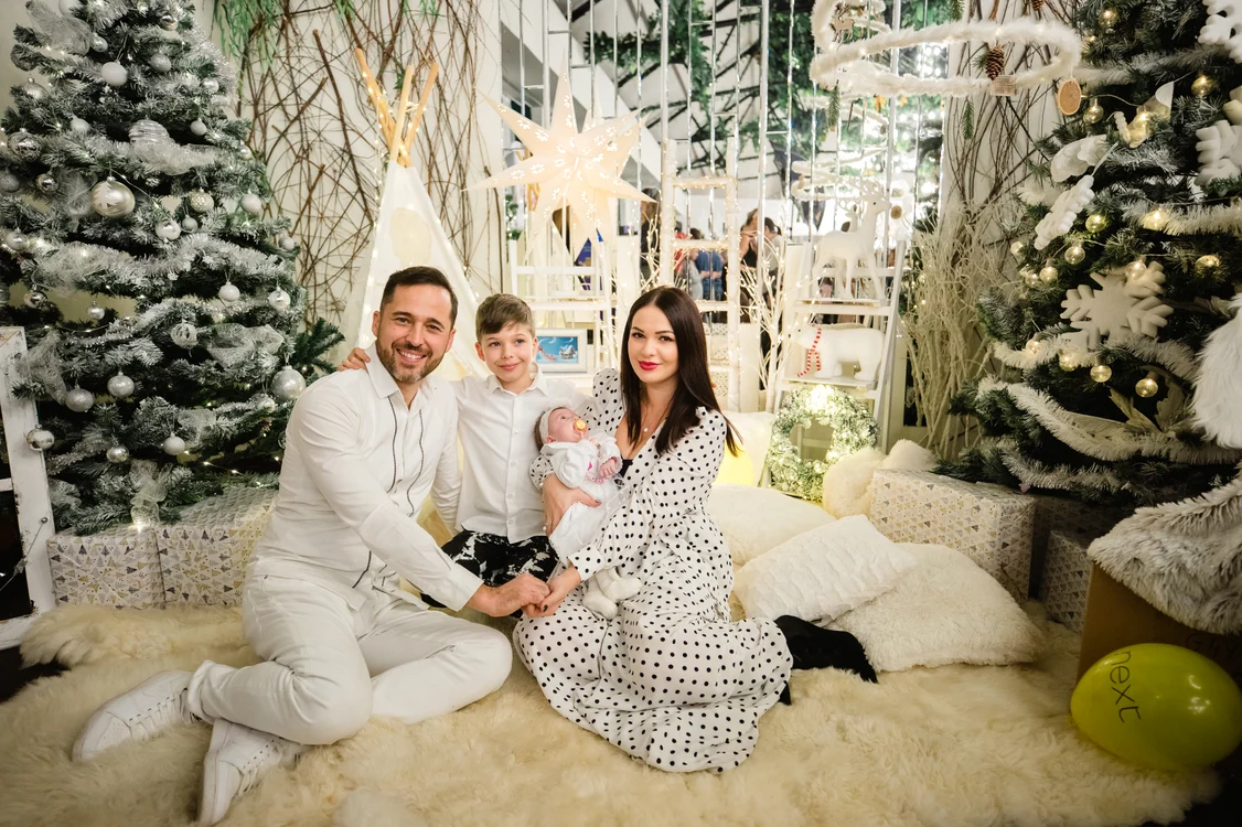 1 ok magazine white cjristmas lilebuba 68 jpg jpeg