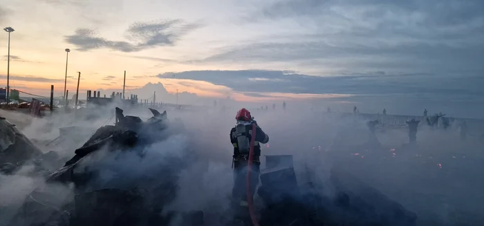Incendiul a fost lichidat. FOTO: ISU Dobrogea