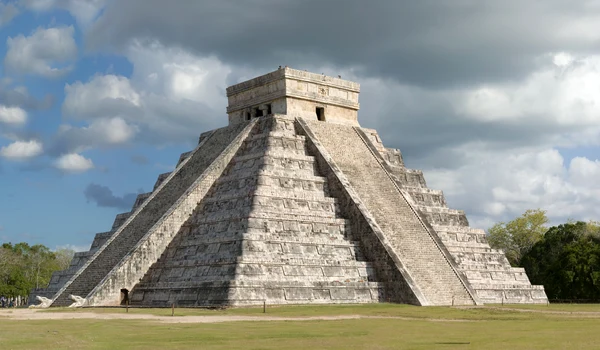 El Castillo Stitch 2008 Edit 1 jpg