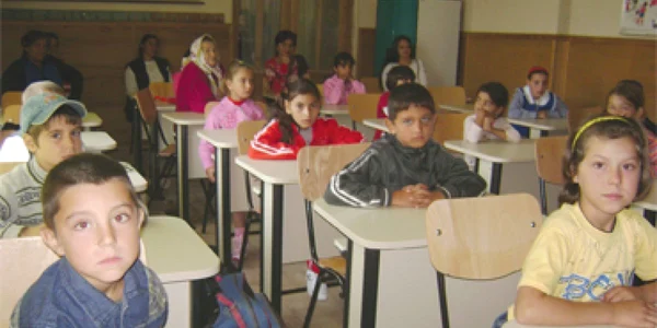 Prima zi de şcoală  în căminul cultural