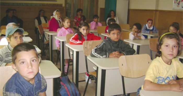 Prima zi de şcoală în căminul cultural