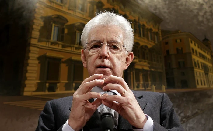 Mario Monti, în timpul conferinţei de presă de la sediul Senatului italian de la Roma, când a anunţat că va conduce o coaliţie de centru la alegerile anticipate din Italia, programate în februarie 2012 FOTO Reuters