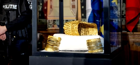 Primele imagini cu coiful de la Coțofenești găsit FOTO Profimedia