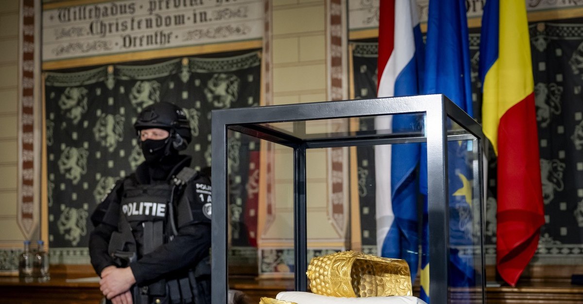 Despăgubirea României pentru coiful de la Coțofenești
