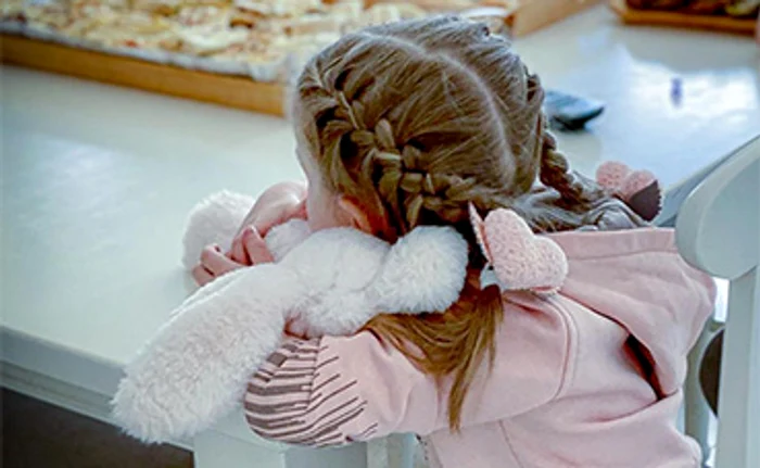 Prichindeii sunt acum pe mâini bune. Foto: Casa Filip