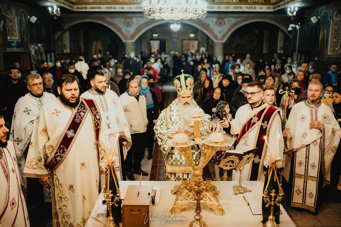 Arhiepiscopia Tomisului slujbă 