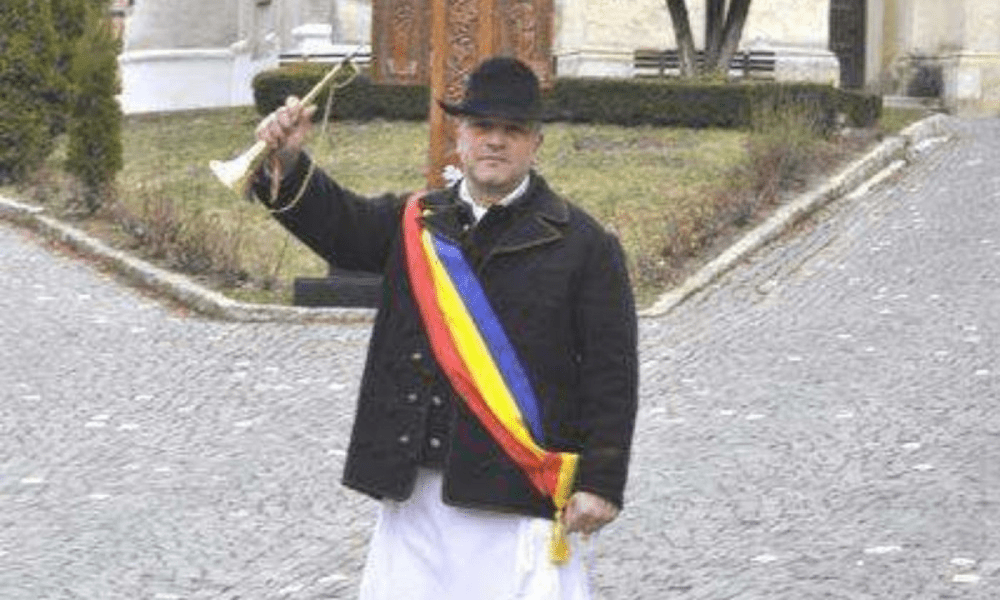 Trasul din surlă, primul obicei de peste an al Junilor Brașovului. Ce se întâmplă în această zi VIDEO