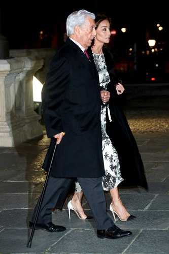 Mario Vargas Llosa și Isabel Preysler, fosta soție a lui Julio Iglesias. FOTO: Getty Images