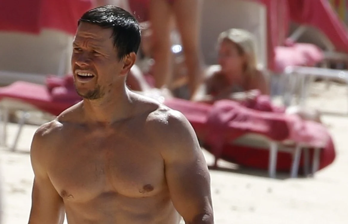 Mark Wahlberg şi-a arătat muşchii de oţel după ce şi-a dezvăluit secreteleFoto: Guliver splashnews