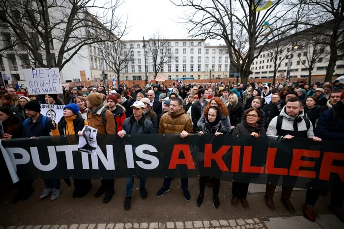 Protest în fața Ambasadei Rusiei la Berlin FOTO EPA-EFE