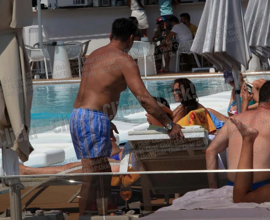Marcel Toader la piscină (Foto: Brigada Diverse)
