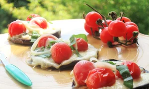 pizzete de vinete cu rosioare jpeg