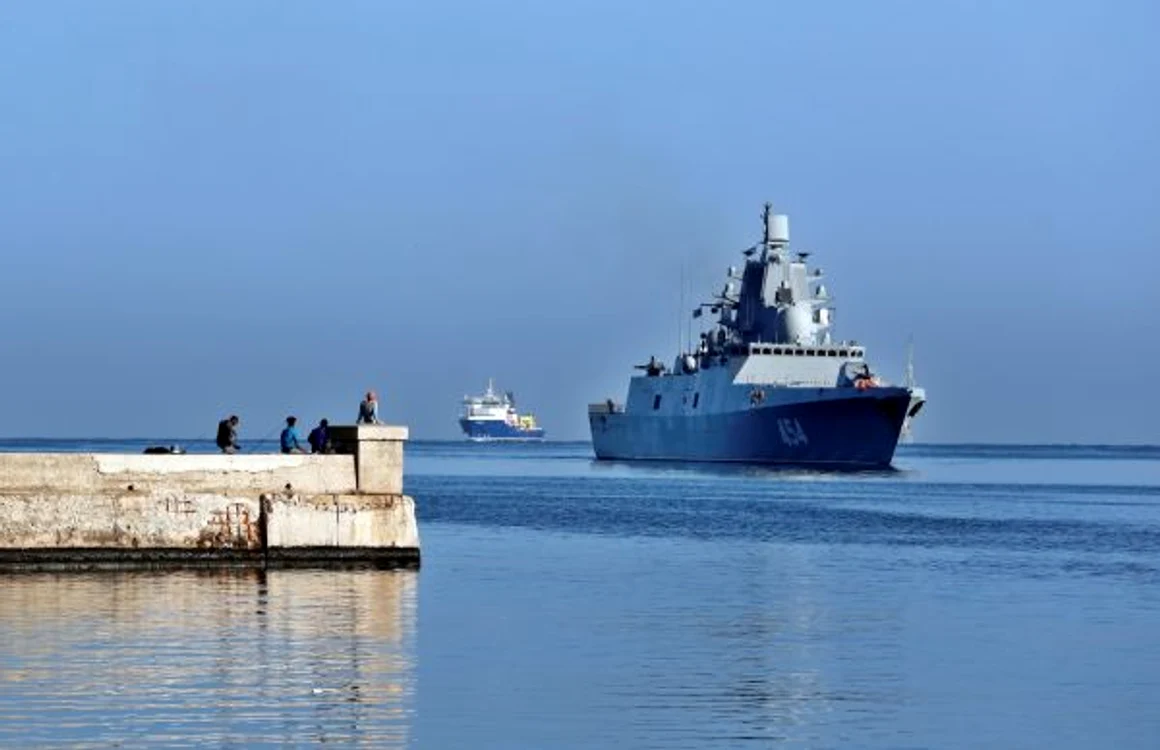 Amiral Gorskov ajunge in portul Havana FOTO EPA-EFE