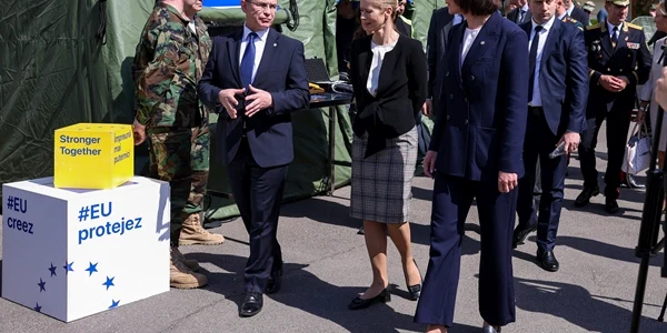 Kaja Kallas Anatolie Nosatii FOTO Army md jpg