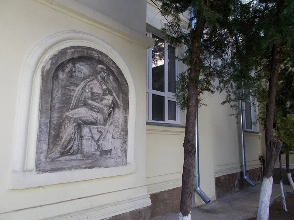 altorelief fosta maternitate ploiesti 