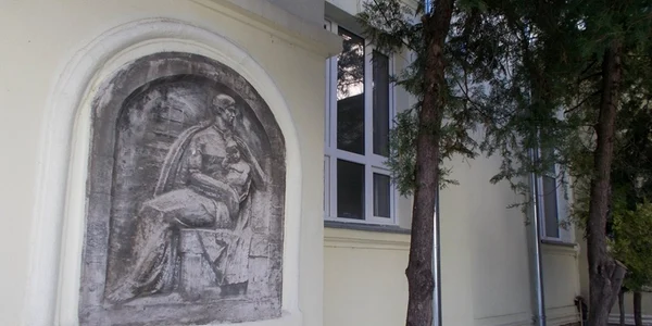 altorelief fosta maternitate ploiesti 