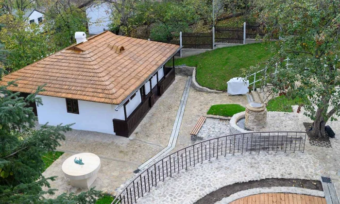 Bojdeuca lui Ion Creangă, după renovare (foto: Facebook / Costel Alexe)