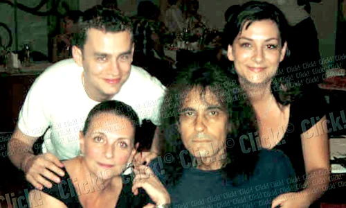 Mădălina şi Bogdan, copiii  gemeni vitregi ai solistului,  au fost alături de Cristi Minculescu  în momentele grele ale acestuia jpeg