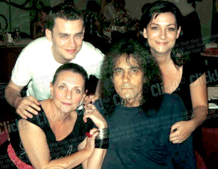 Mădălina şi Bogdan, copiii  gemeni vitregi ai solistului,  au fost alături de Cristi Minculescu  în momentele grele ale acestuia