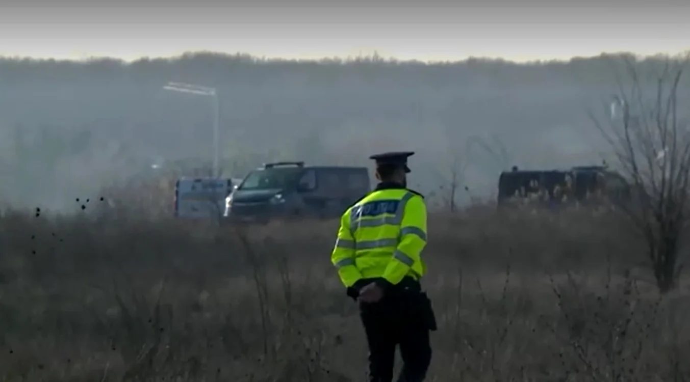 Cadavrul dezmembrat al femeii a fost descoperit în apropierea Aotostrăzii A1, captură video