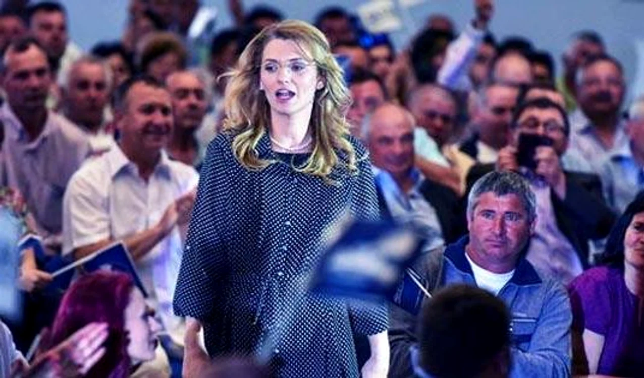 Alina Gorghiu s-a căsătorit cu economistul Lucian Isar, după o relație de patru ani