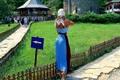 Asistenta TV a purtat, într adevăr, o rochie lungă, însă decoltată și mulată pe corp  jpeg