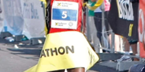 Câştigătorul Felix Kangogo