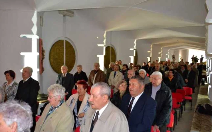 46 de cupluri au fost premiate pentru 50 de ani de căsnicie. Foto. Adevărul