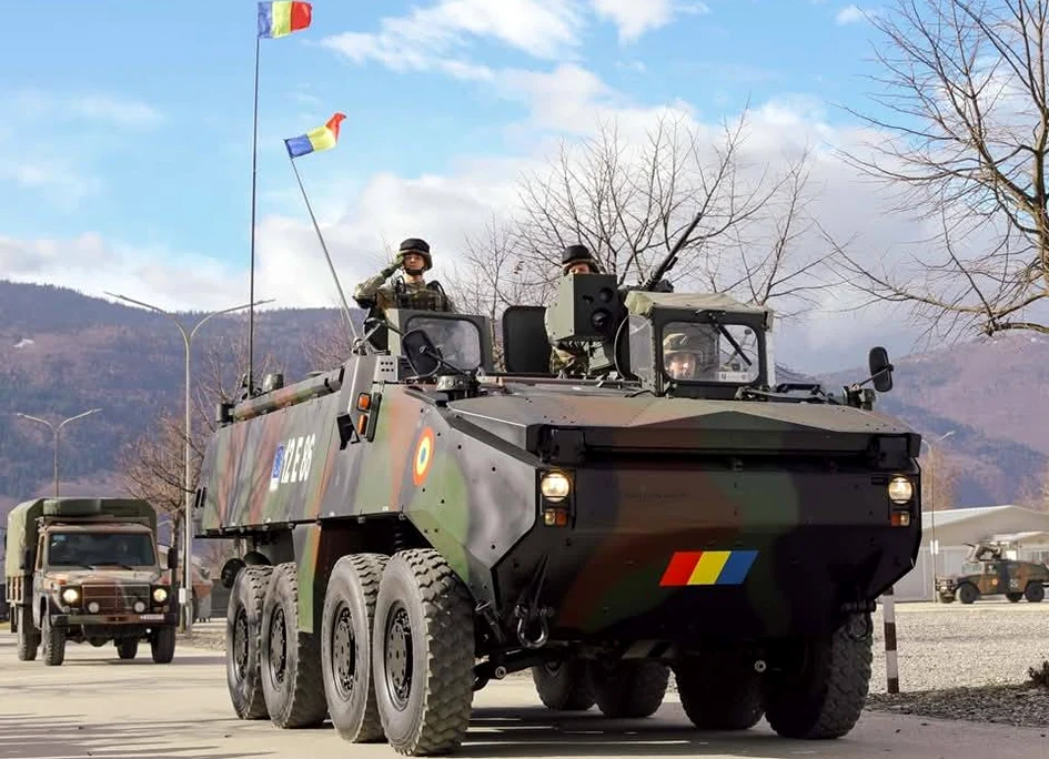 Mulți români sunt îngrijorați de posibilitatea implicării țării într-un conflict FOTO MApN