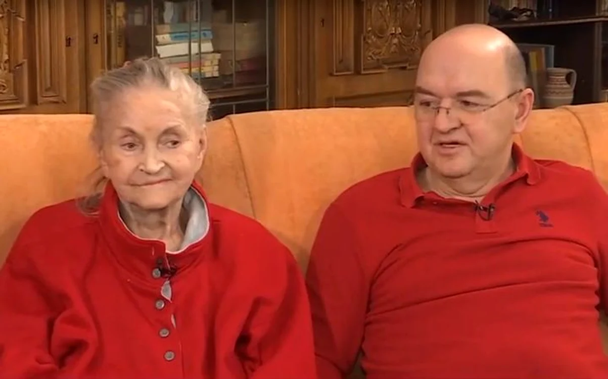 Zina Dumitrescu, alături de patronul azilului, Ion Cassianfoto: Captură