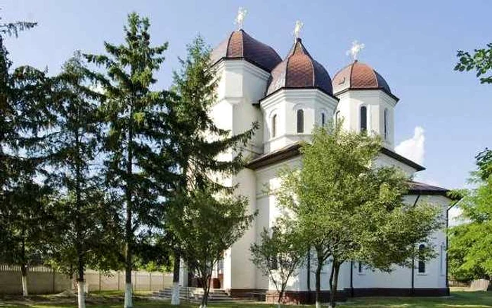 Biserica din Dor
Mărunt, ctitorită de familia Pintecan Foto:Episcopia Sloboziei şi Călăraşilor