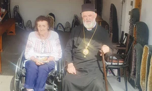 Aceasta este clădirea în care au avut loc exploziile  Se vede ieșind fum, iar geamurile au fost sparte de suflul deflagrației jpeg