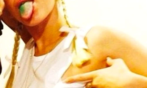 miley cyrus floyd tattoo 1 jpeg